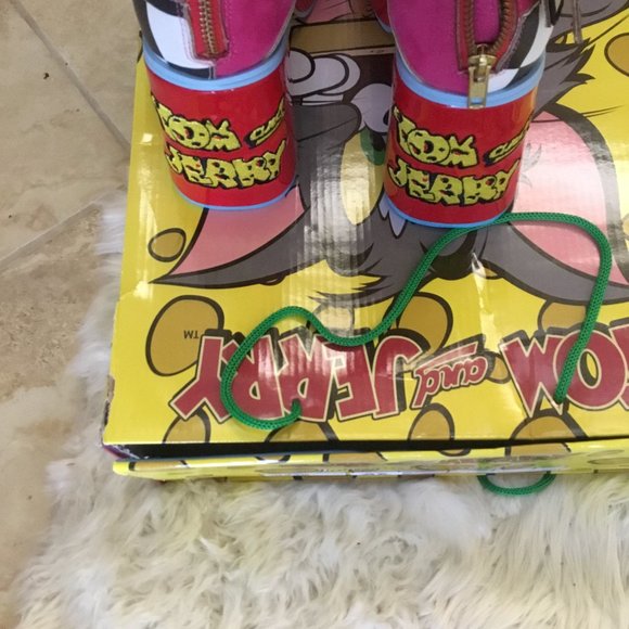 Irregular Choice X Tom and Jerry Sneaky Snack boots size 43 EU New - Picture 5 of 6